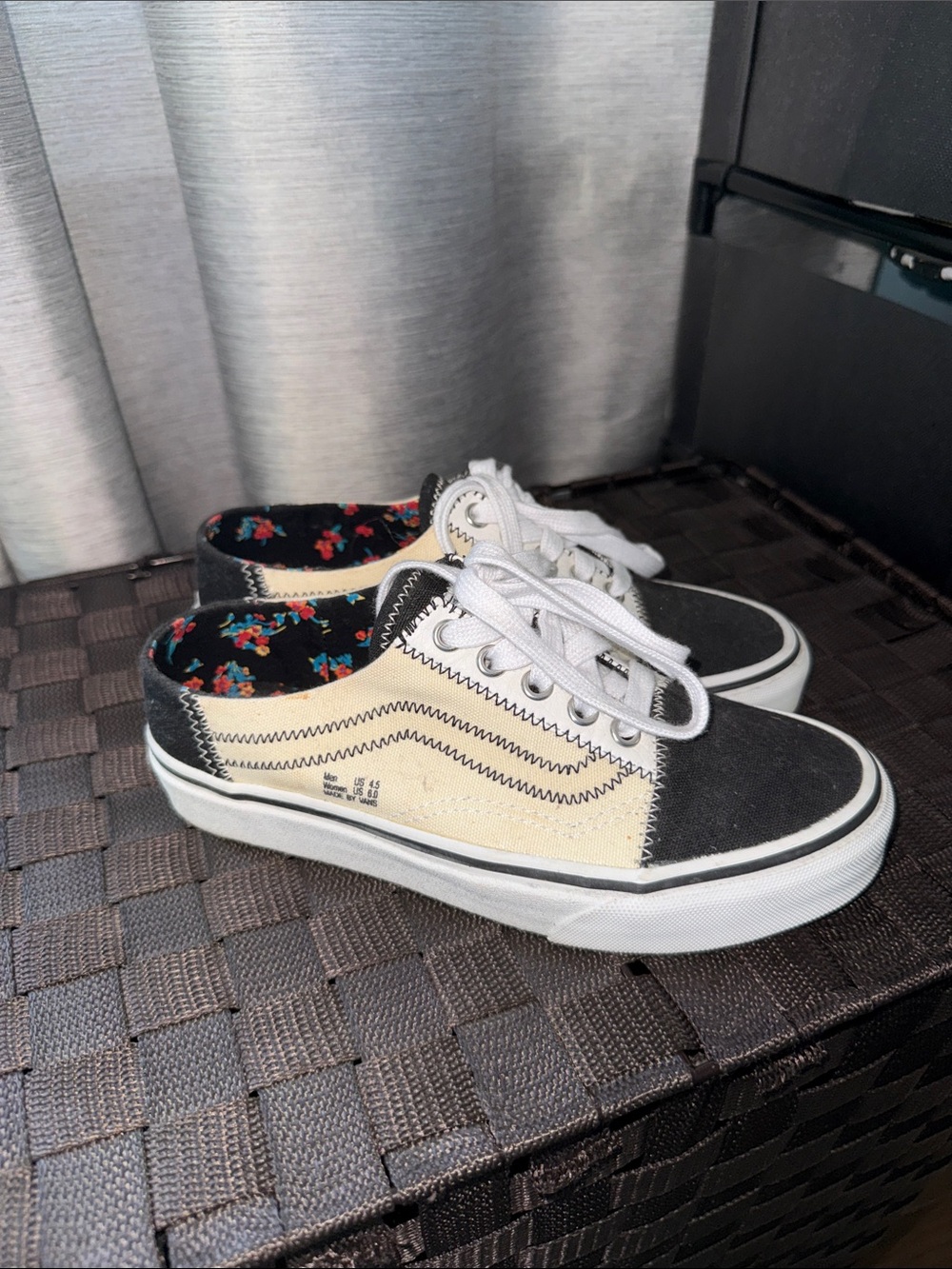 Vans Kids Black and Cream Low-Top Sneakers with Floral Lining